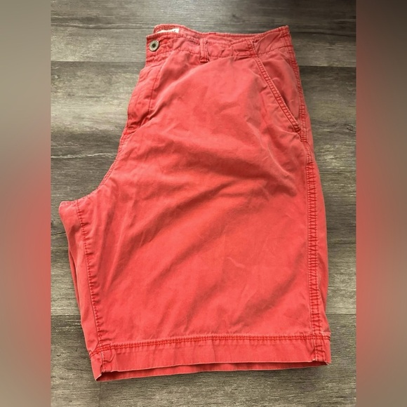 American Eagle Outfitters Other - American Eagle Men’s Short size 42 Coral Color AE SKU #A005